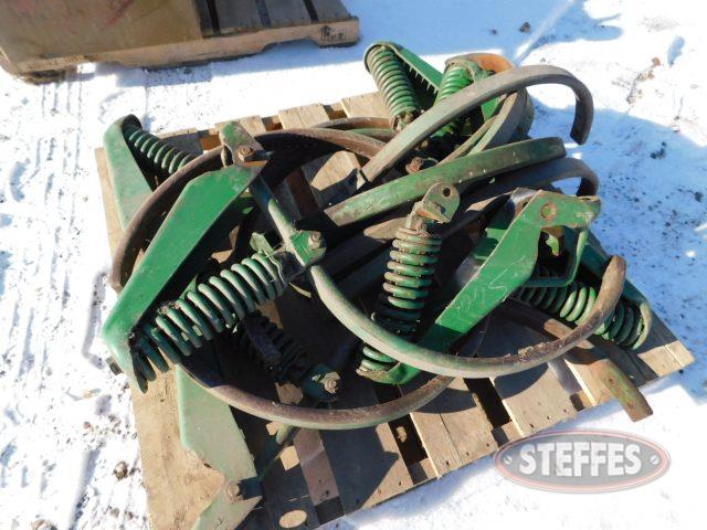 Asst. John Deere shanks w/springs for chisel plow